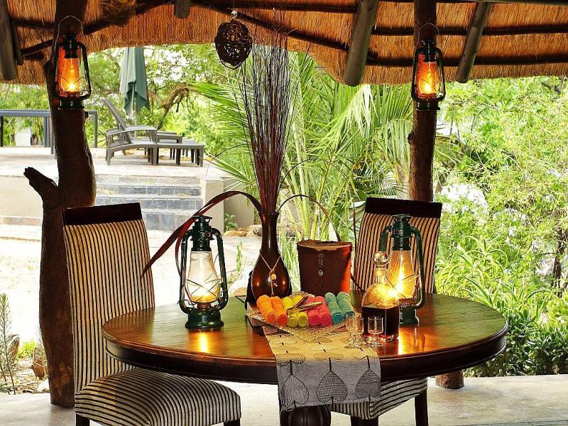 Kambaku River Sands Hotel โฮดสปรูท ภายนอก รูปภาพ