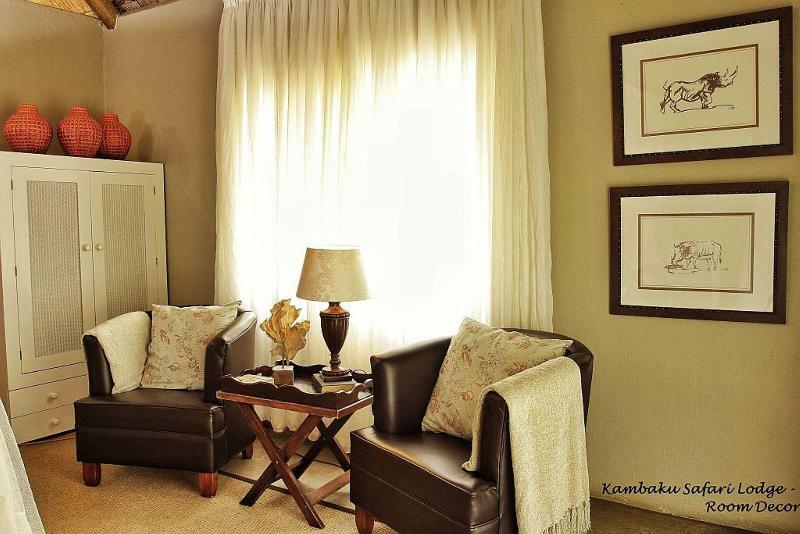 Kambaku River Sands Hotel โฮดสปรูท ภายนอก รูปภาพ